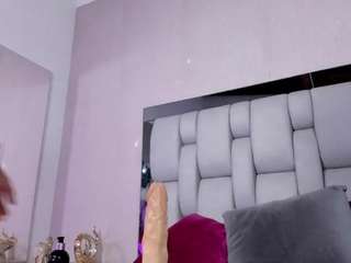 susanbenett's CamSoda show and profile