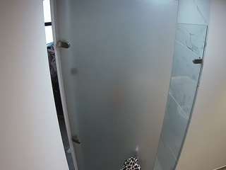 Voyeurcam-casa-salsa-shower-1