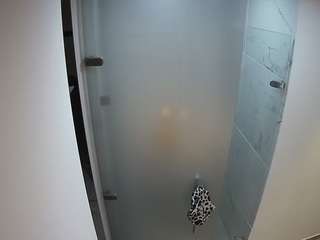 Voyeurcam-casa-salsa-shower-1