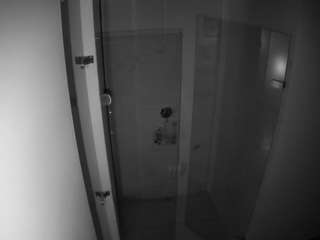 voyeurcam-casa-salsa-shower-1