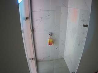 camsoda voyeurcam-casa-salsa-shower-1