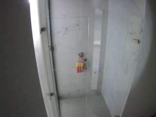 Adult Porm camsoda voyeurcam-casa-salsa-shower-1