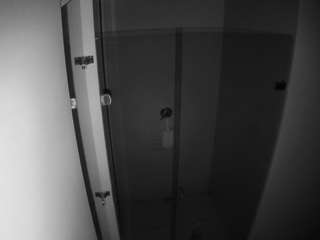 Adult Cam Rooms camsoda voyeurcam-casa-salsa-shower-1