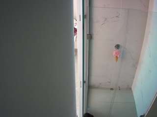 voyeurcam-casa-salsa-shower-1