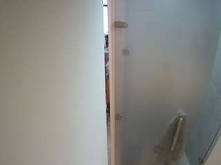 voyeurcam-casa-salsa-shower-1