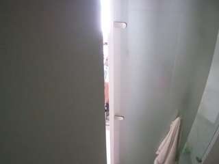 voyeurcam-casa-salsa-shower-1
