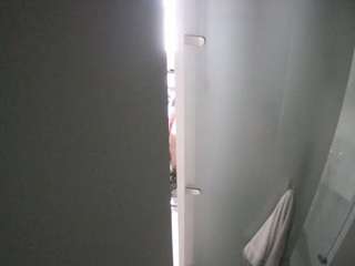 voyeurcam-casa-salsa-shower-1