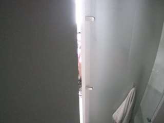 voyeurcam-casa-salsa-shower-1