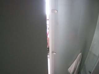 voyeurcam-casa-salsa-shower-1