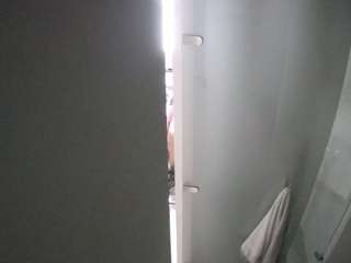 voyeurcam-casa-salsa-shower-1