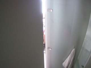 voyeurcam-casa-salsa-shower-1