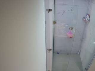 voyeurcam-casa-salsa-shower-1