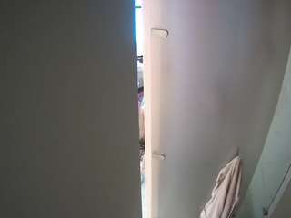 voyeurcam-casa-salsa-shower-1