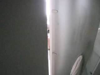 voyeurcam-casa-salsa-shower-1