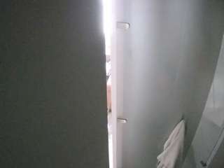 voyeurcam-casa-salsa-shower-1