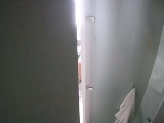 voyeurcam-casa-salsa-shower-1