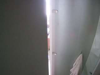voyeurcam-casa-salsa-shower-1