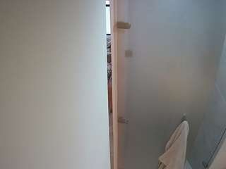 voyeurcam-casa-salsa-shower-1