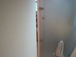 voyeurcam-casa-salsa-shower-1