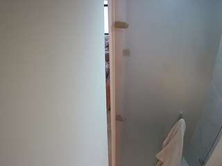 voyeurcam-casa-salsa-shower-1