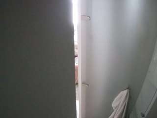 voyeurcam-casa-salsa-shower-1