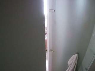 voyeurcam-casa-salsa-shower-1