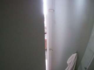 voyeurcam-casa-salsa-shower-1