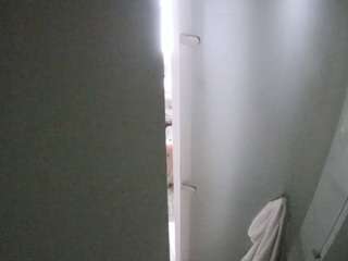 voyeurcam-casa-salsa-shower-1