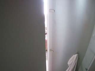 voyeurcam-casa-salsa-shower-1
