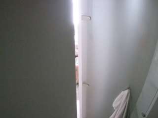 voyeurcam-casa-salsa-shower-1
