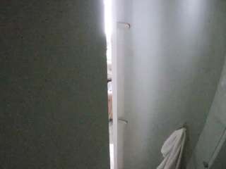 voyeurcam-casa-salsa-shower-1