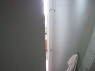 voyeurcam-casa-salsa-shower-1