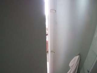 voyeurcam-casa-salsa-shower-1