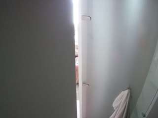 voyeurcam-casa-salsa-shower-1