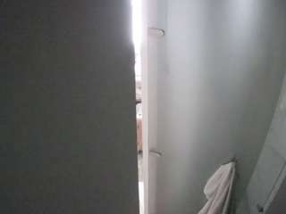 voyeurcam-casa-salsa-shower-1