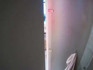 voyeurcam-casa-salsa-shower-1