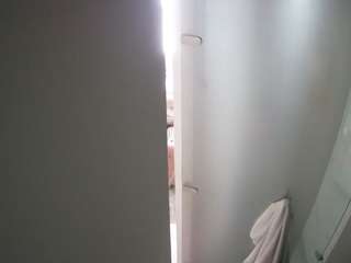 voyeurcam-casa-salsa-shower-1