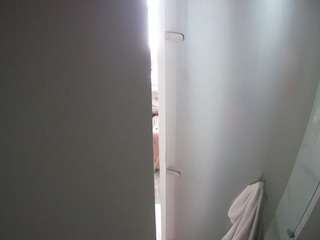 voyeurcam-casa-salsa-shower-1