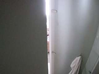 voyeurcam-casa-salsa-shower-1