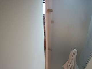 voyeurcam-casa-salsa-shower-1