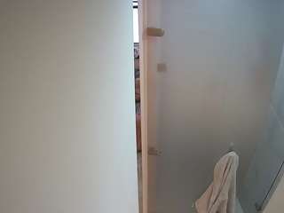 voyeurcam-casa-salsa-shower-1