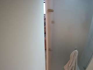 voyeurcam-casa-salsa-shower-1