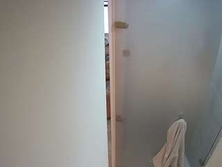 voyeurcam-casa-salsa-shower-1