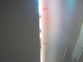 voyeurcam-casa-salsa-shower-1