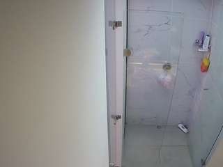 voyeurcam-casa-salsa-shower-1