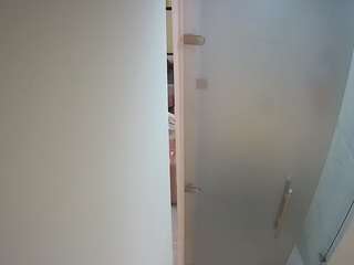 voyeurcam-casa-salsa-shower-1 camsoda