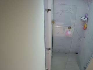 voyeurcam-casa-salsa-shower-1 camsoda