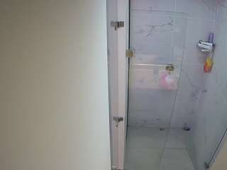 voyeurcam-casa-salsa-shower-1 camsoda
