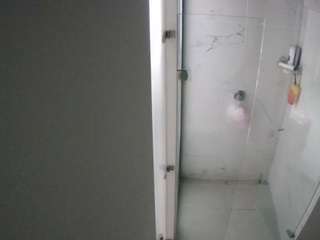 voyeurcam-casa-salsa-shower-1 camsoda