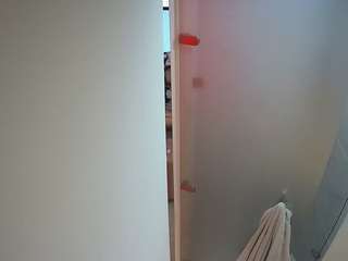 voyeurcam-casa-salsa-shower-1 camsoda